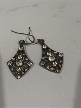 Delicate Champagne Crystal Drop Earrings - Women Jewelry